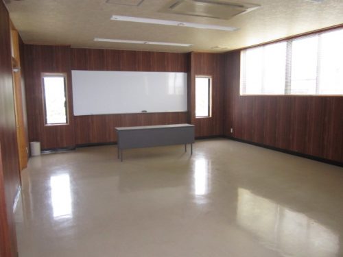 貸室B