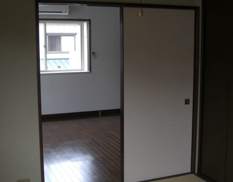  (居間)