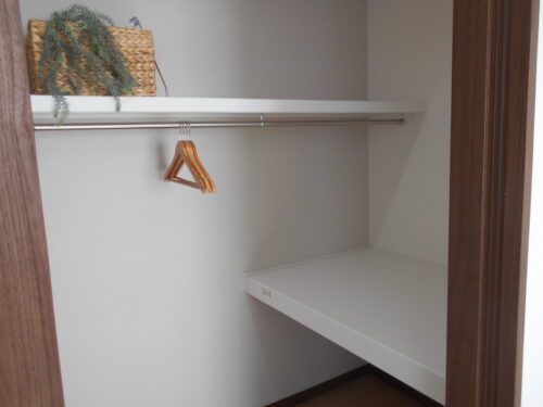 クローゼット (内装)