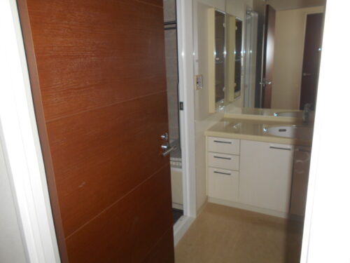 ドレッサールーム