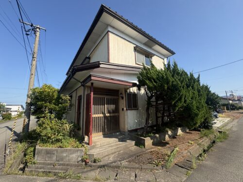 白山興野貸家