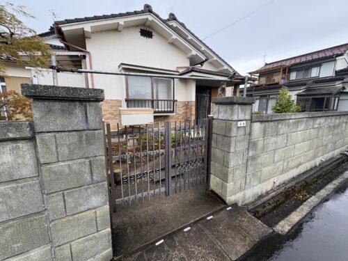 新形町22番貸家 新形町22番貸家