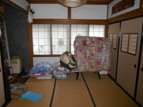  (居間)