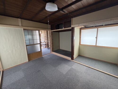  (居間)