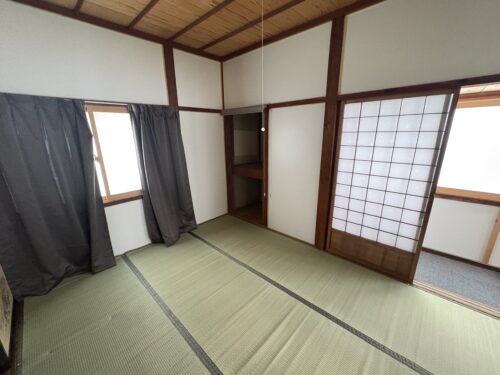  (居間)