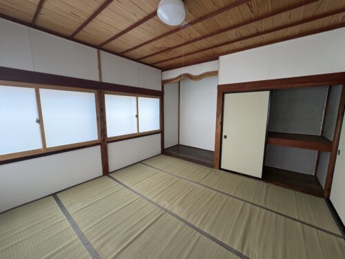  (居間)